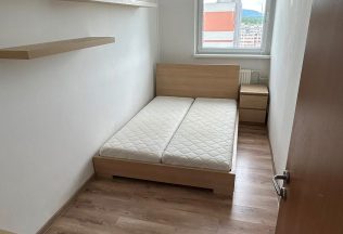 bizarný inzerát slovensko bratislava bývanie hlavné mesto