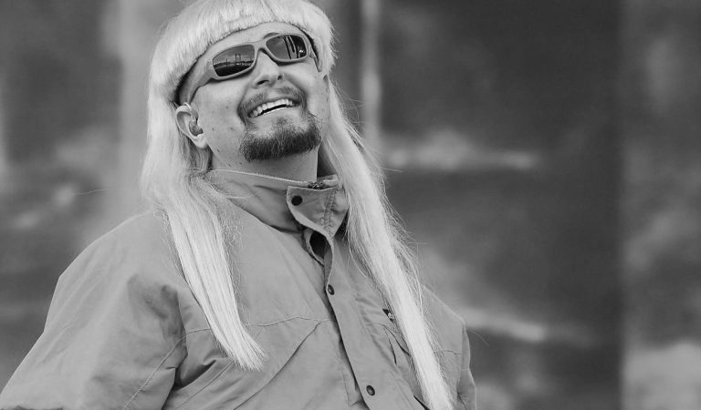 hudobník pohoda oliver tree nešťastie tragédia