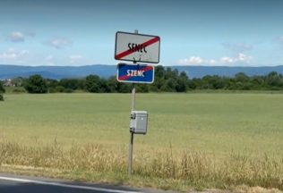 Záhadné skrinky pri cestách vydesili slovenských vodičov