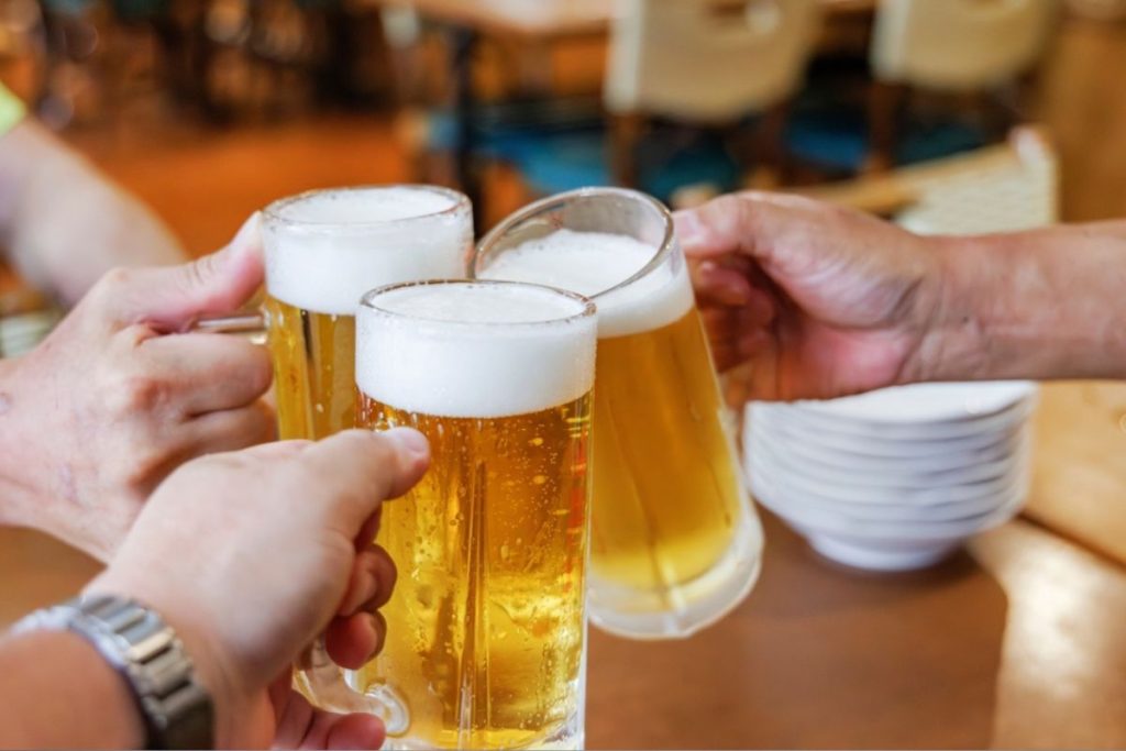 Milovníci zlatého moku si priplatia: Pivo v Česku zdražie. O koľko majú stúpnuť ceny a čo je za tým?