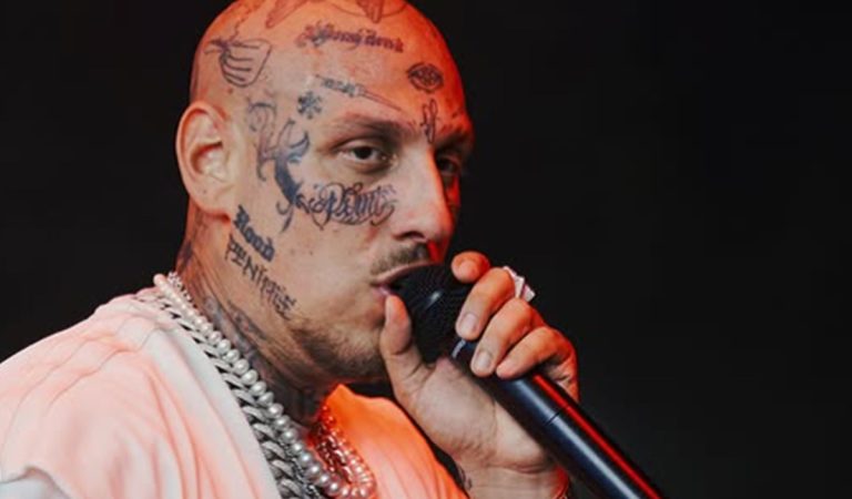separ konflikt lenočka hip hop žije kontroverzia plešatý úchyl