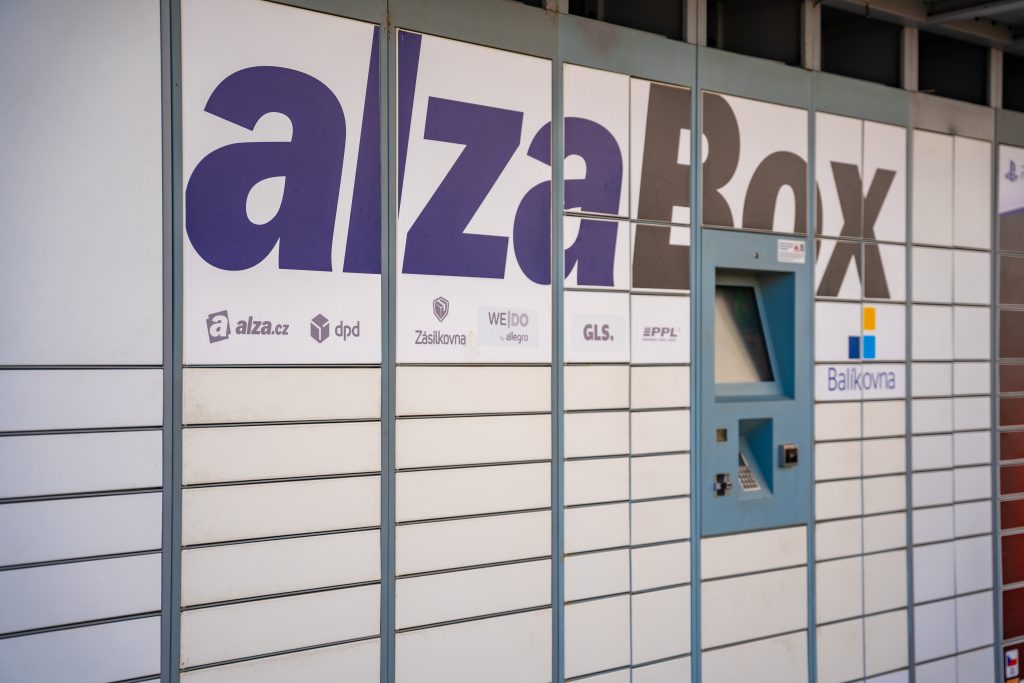 Údajný únik dát z Alzy vyvolal paniku. Takmer pol milióna záznamov je vraj na predaj