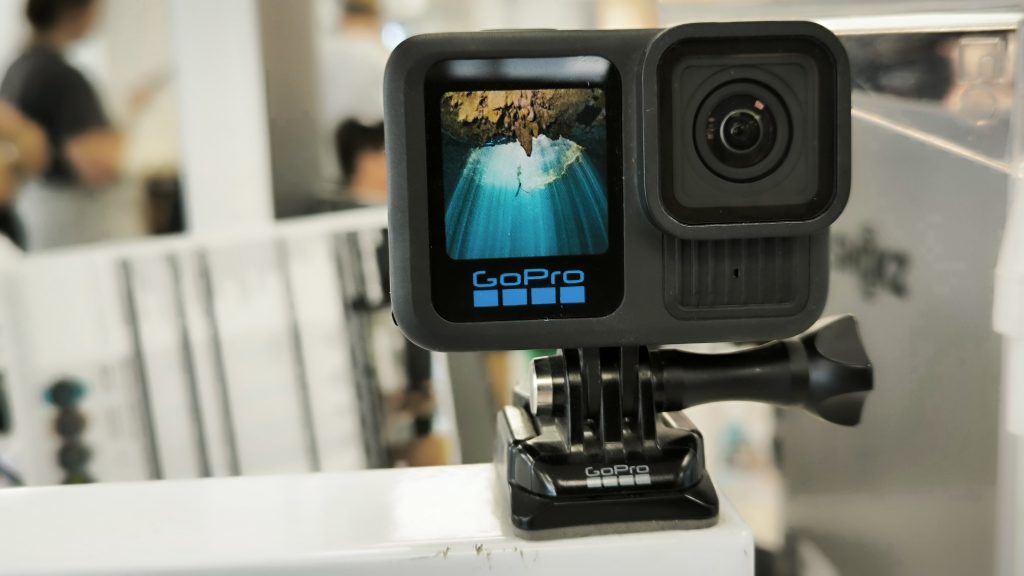 Kedysi neotrasiteľná spoločnosť sa zvíja v kŕčoch. Čo zavinilo dramatický úpadok značky GoPro?
