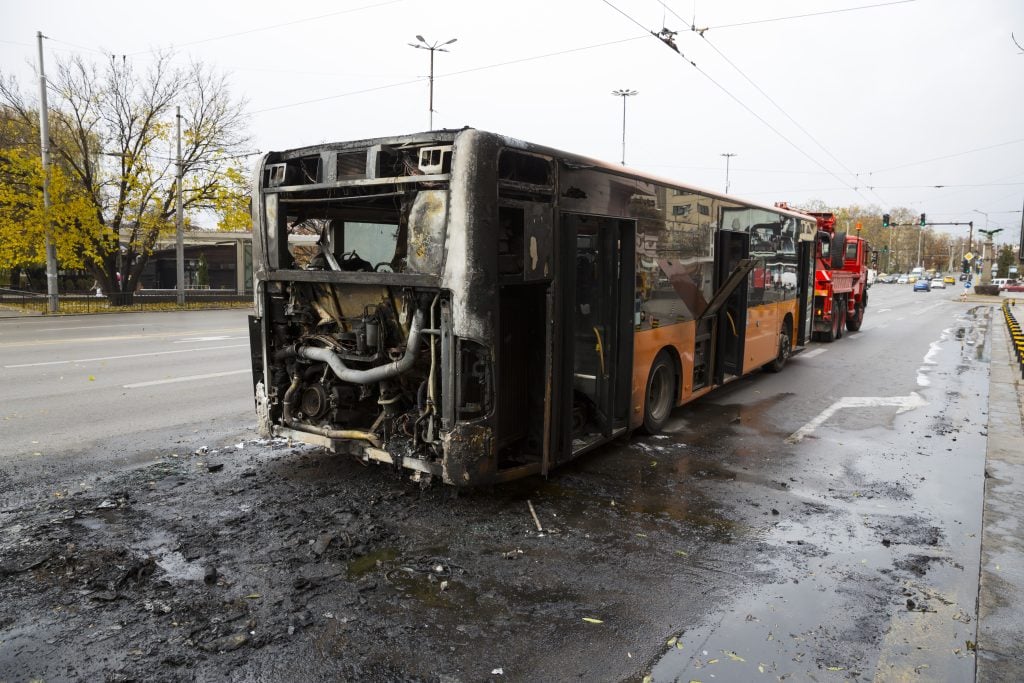 Slovensko, autobus, nehoda, požiar, Nitra