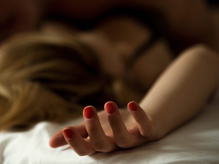 škrtenie ľudia pohlavný styk praktika odborníci varovanie