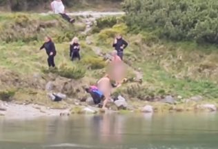 slovensko tatry nezákonné kúpanie české turistky kontroverzia tabaková
