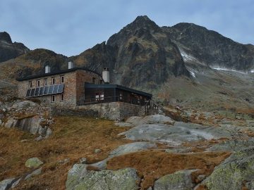 téryho chata slovensko ľudia kritika oznam otváracie hodiny