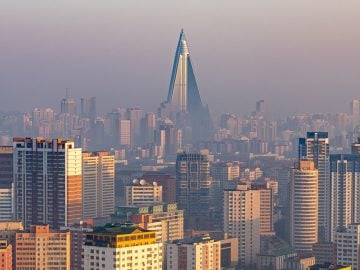 Pyongyang kórea mesto hotel skazy Rjugjong