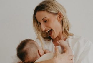adela viktor vincze sťahovanie ľudia celebritný pár deti