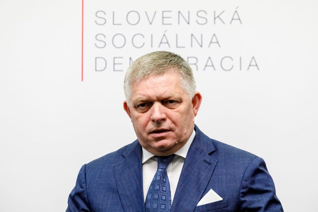 Zarobené za pár minút? Čekovského vystúpenie pre vládu vyvolalo búrku emócií, Slováci zaň zaplatili vyše 26-tisíc eur