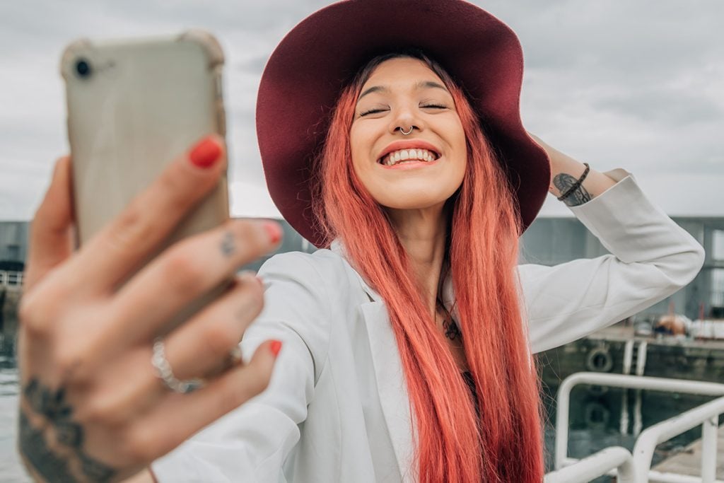 Finančná správa SR spustila celoslovenskú kontrolnú akciu zameranú na influencerov a tvorcov digitálneho obsahu.