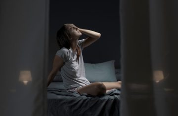 Nemôžete v noci zaspať kvôli teplu? Odborníci odporúčajú jednoduchý trik, ktorý vás prekvapí, no nestojí ani cent