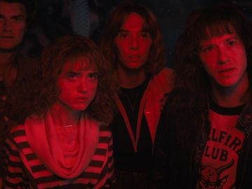 maya hawke netflix the god of the woods triler