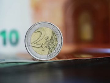 vzácne dvojeurové mince