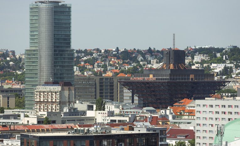 NBS sa snaží poslať problémovú poisťovňu do konkurzu