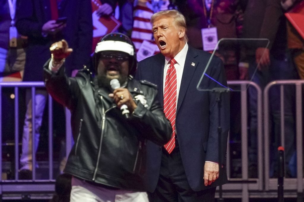 Vo veku 74 rokov zomrel v utorok po krátkej chorobe frontman legendárnej disko skupiny Village People Victor Willis.