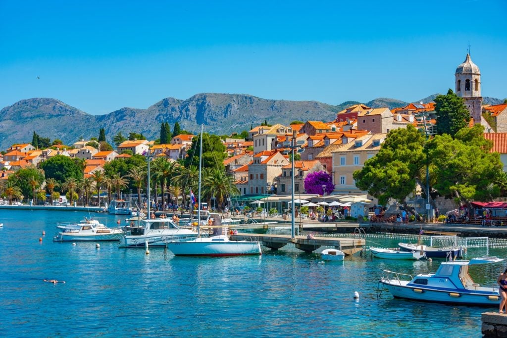 Chorvátsky Dubrovník je vychýrenou turistickou destináciou aj pre Slovákov. Oplatí sa toto historické mesto vôbec navštíviť v roku 2026?