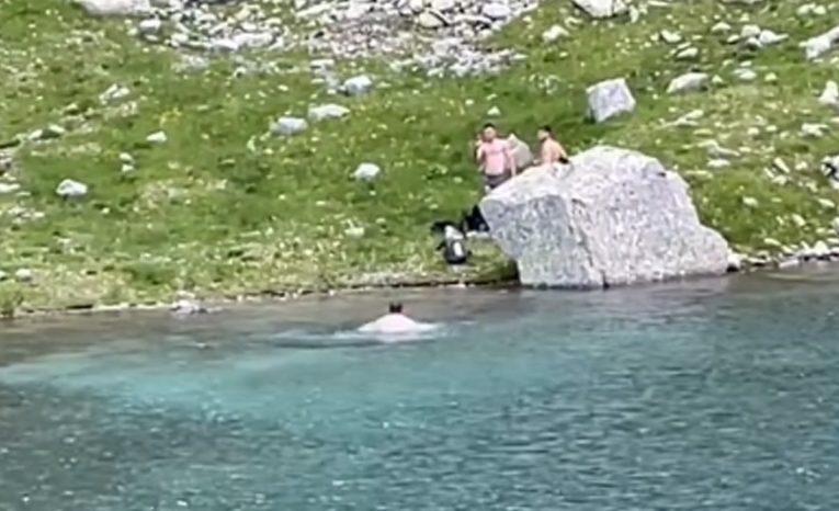 tatry pleso turisti kúpalisko voda škandál hrôza