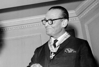 Dr. Feelgood doktor hollywood starý lekár krimi