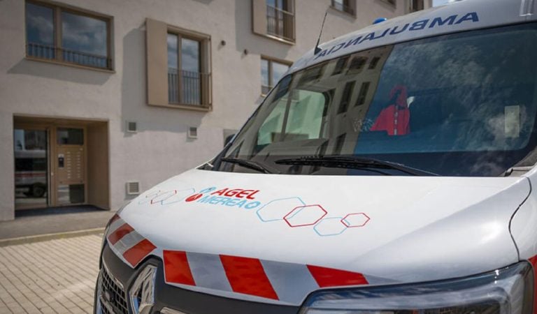 agel sanitka hrôzy zneužitie žena zločin zdravotníci