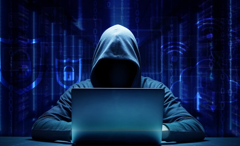 hacker hackeri podvodníci fbi internet