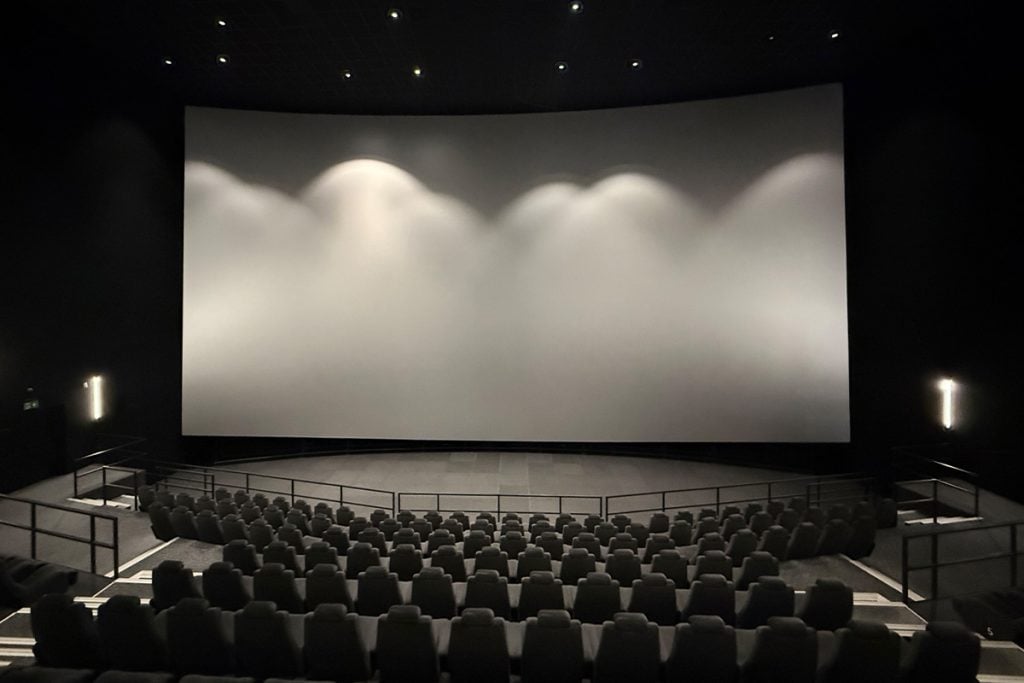 imax kino premietanie filmy cinemax čo sa deje za plátnom