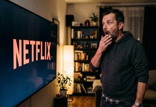 netflix stream gigant hlúposť praktiky ľudia