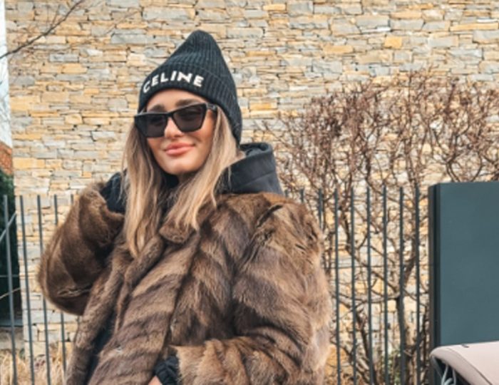 Slovenská influencerka čelí ďalšiemu škandálu. Z cudzích domov si robí fotokútik, majitelia penia a hrozia súdom