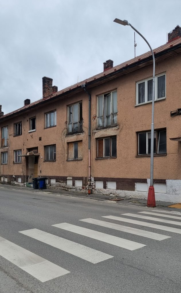 Rebríček Obce v dátach ukazuje, ktoré okresné mestá na Slovensku majú najvyššiu životnú úroveň a ktoré najnižšiu.