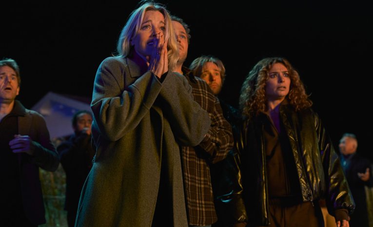 dokonalá lož klamstvo netflix nový seriál si získal divákov