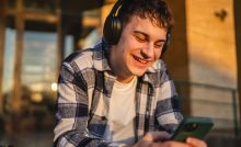 počúvanie hudby hudba jedlo stravovanie ludia psychológia rozhodovanie