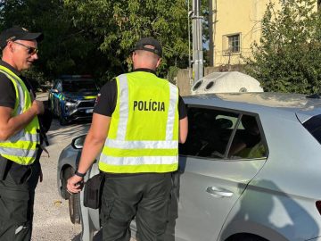polícia motorky autá varovania alkohol spolujazdec pokuta