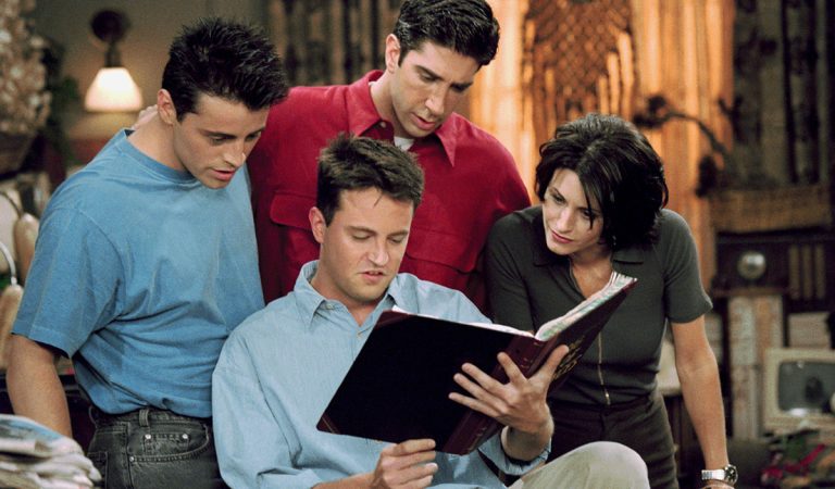priatelia nový dokument matthew perry odhalenie život zákulisie príbeh netflix