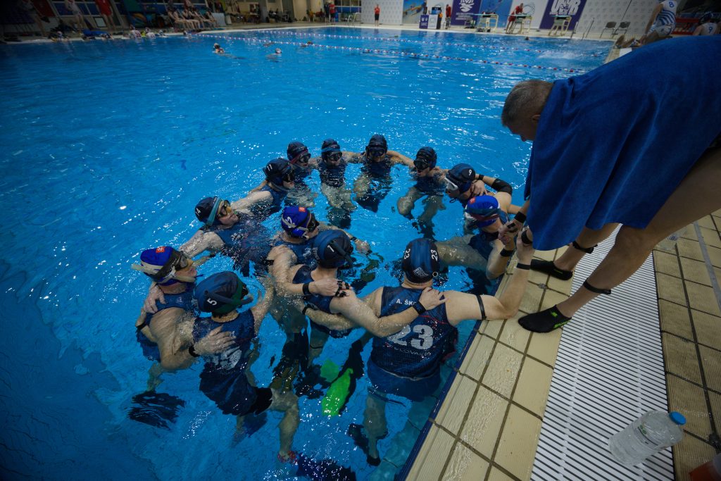Underwater rugby je málo známy a úplne unikátny šport, ktorý sa hrá celý pod vodou. Porozprávali sme sa s jeho slovenským hráčom.