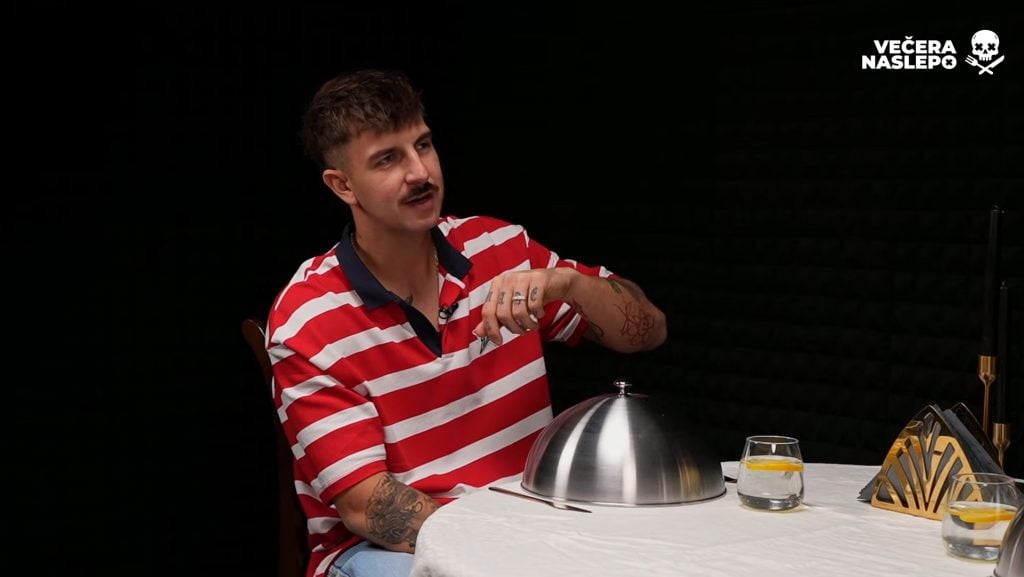 Košický tvorca zábavného obsahu Chris Gladič zavítal do našej relácie Večera naslepo. Poriadne pri tom naložil začínajúcim influencerom.