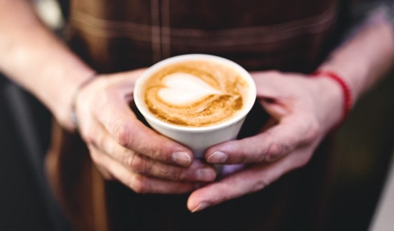 kofeín káva bezkofeínová štúdia experiment