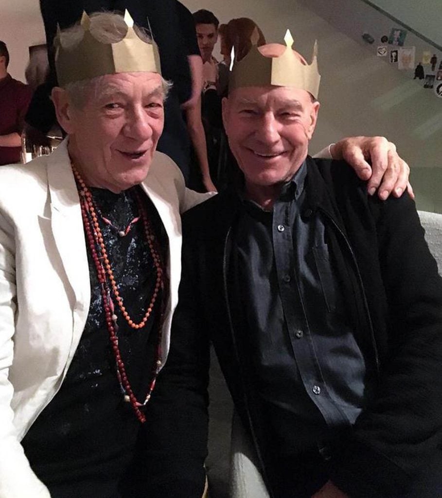 Vo veku 86 rokov zomrel legendárny herec Sir Patrick Stewart. Stvárnil kapitána Picarda v Star Treku a Charlesa Xaviera v sérii X-Men.
