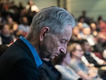 umelá inteligencia AI Geoffrey Hinton varovanie