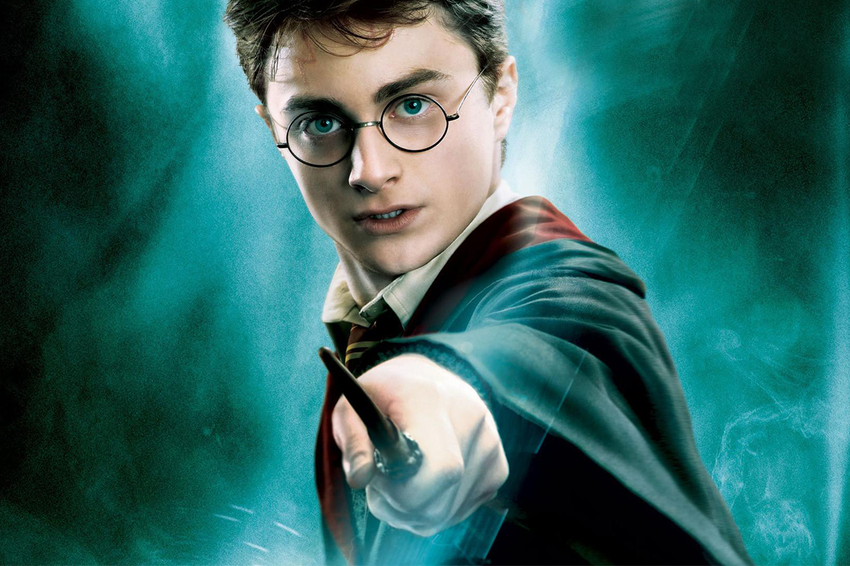 Fanúšikovia jasajú! Prichádzajú štyri knižné novinky zo sveta Harryho Pottera