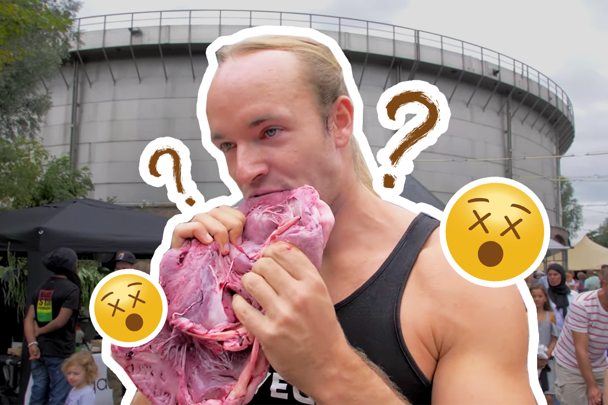 Ako naštvať vegánov? Muž, ktorý jedol surové mäso rovno na vegánskom festivale, vie svoje!
