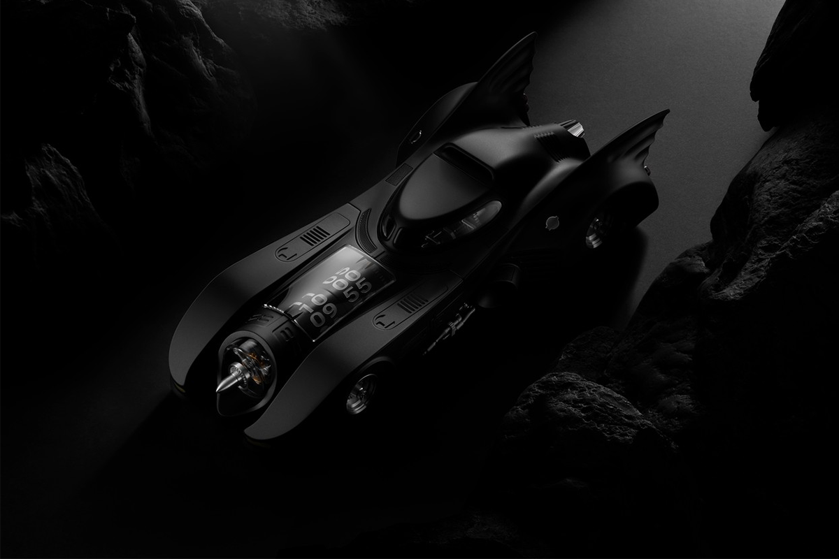 Bohatí fanúšikovia Batmana môžu investovať do luxusných hodín v tvare Batmobilu