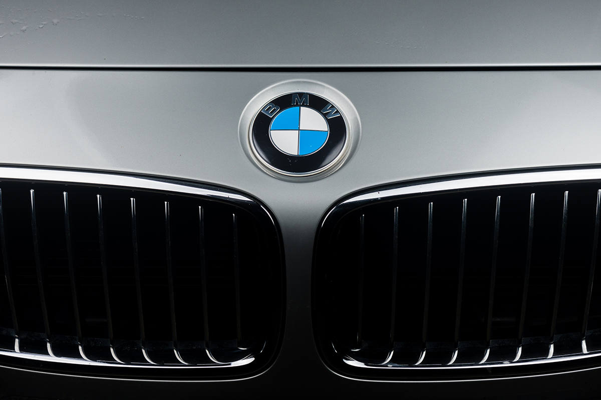 BMW predstavilo novú verziu svojho ikonického loga. Ako sa ti pozdáva?