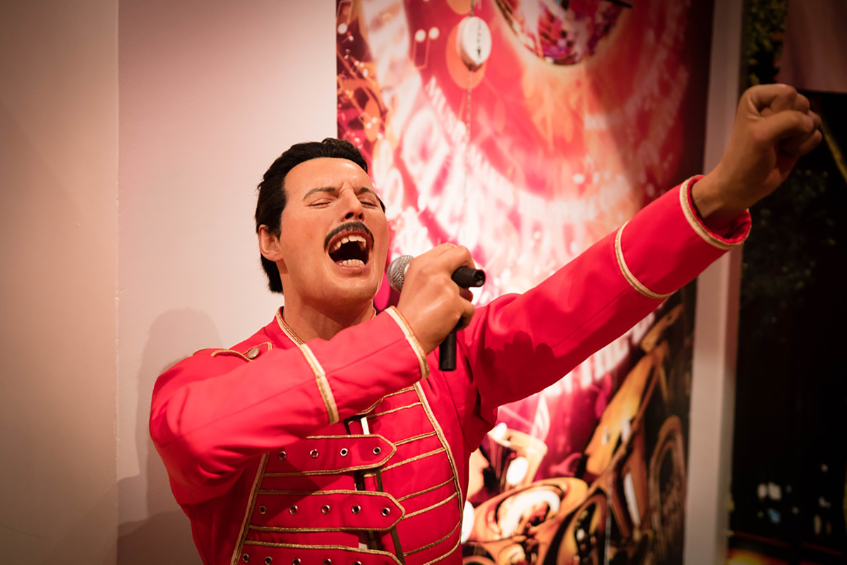 Freddie Mercury dobýja Youtube ako hrdina nového meme