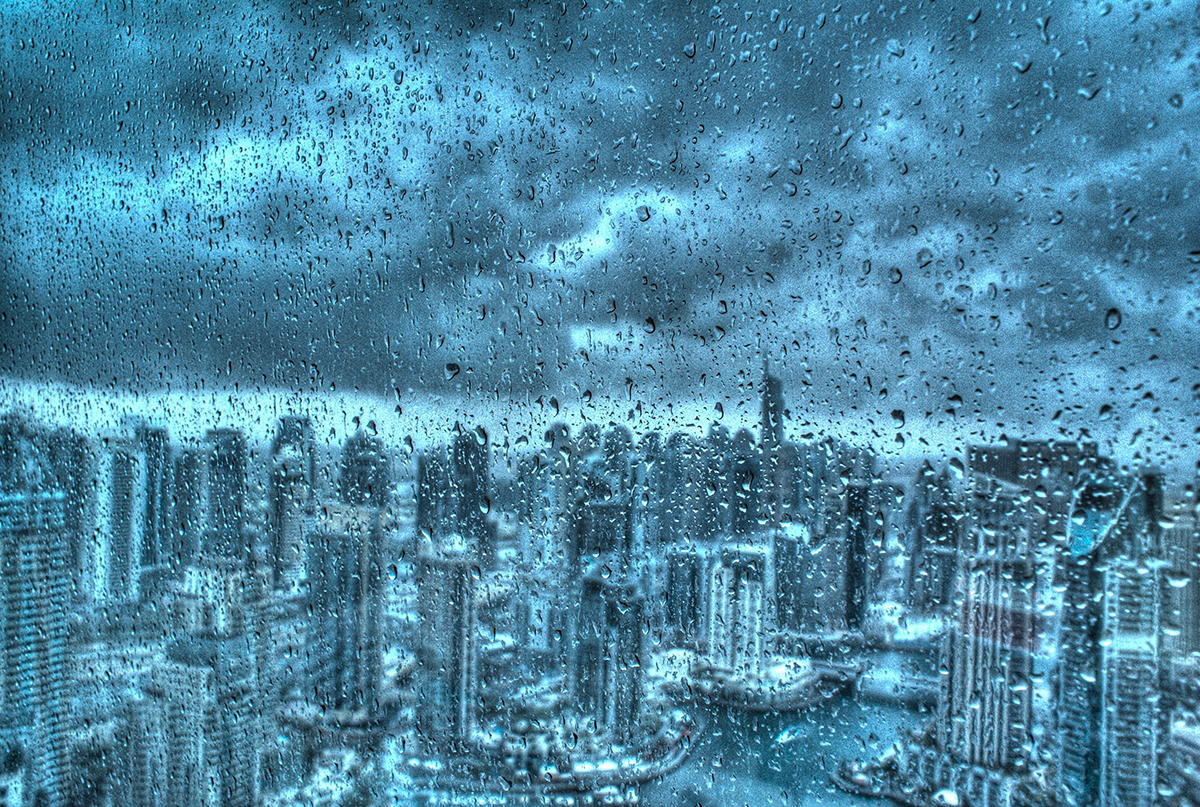 V Dubaji sa naučili ovládať počasie. Špeciálne drony dokážu vyvolať dážď