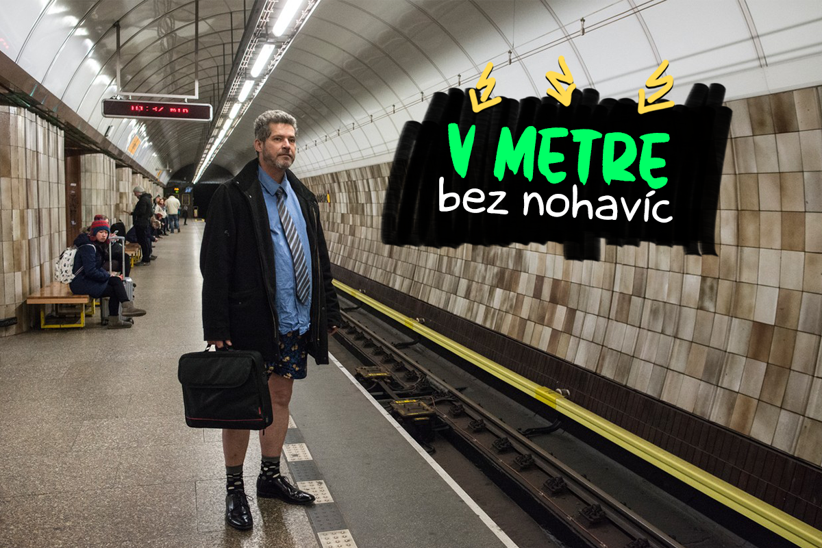 Cestujúci v pražskom metre vyzerali, akoby si zabudli obliecť nohavice