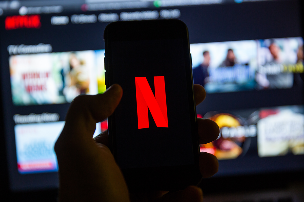 Netflix plánuje zakročiť proti ľuďom, ktorí účet požičiavajú osobám mimo svojej rodiny