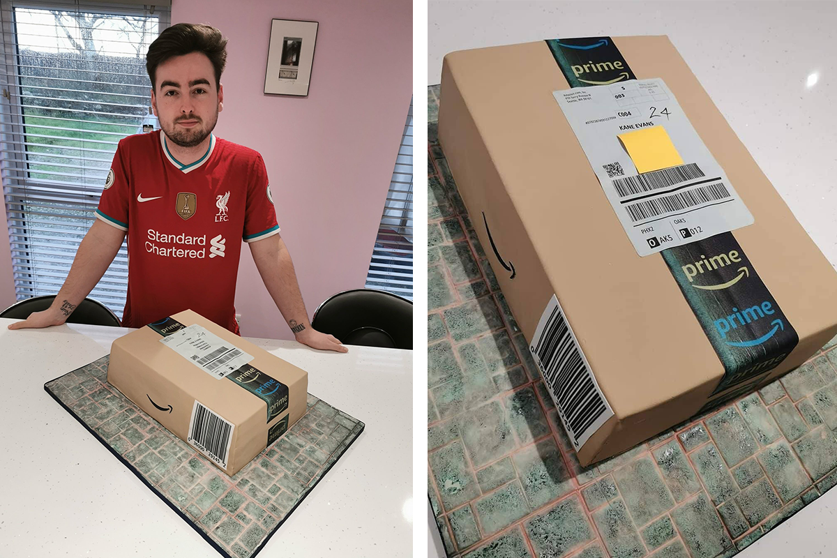 Mladík si myslel, že mu prišiel balík z Amazonu. V skutočnosti to bol narodeninový darček od jeho mamy