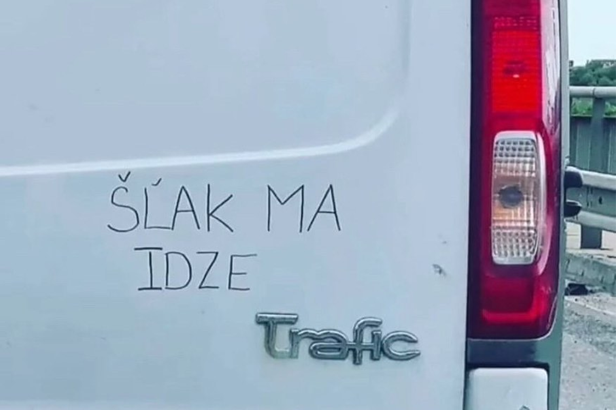Instagramový účet zbiera najväčšie automobilové „skvosty“ zo slovenských ciest