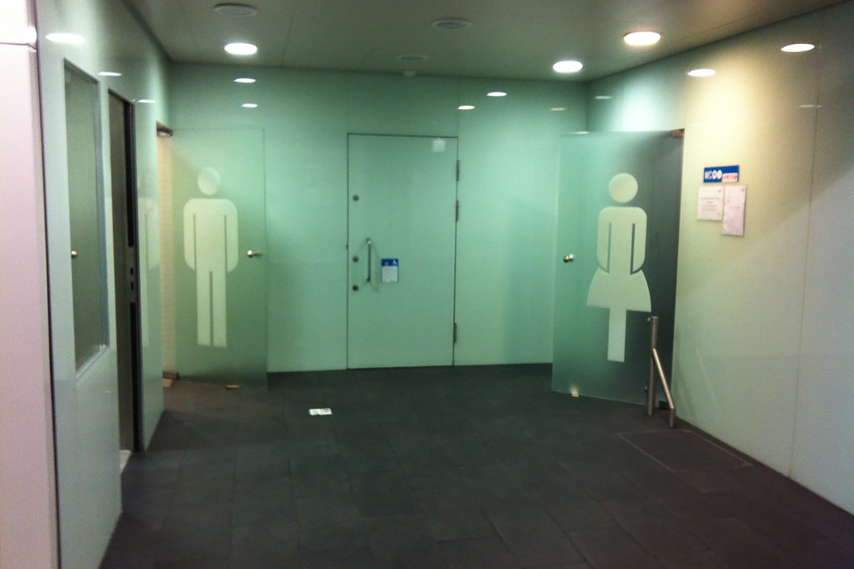 Čínske verejné záchody ti dajú len 15 minút a papier dostaneš jedine po skene tváre