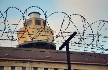 Bývalí trestanci prezrádzajú, čo ich po prepustení z väzenia prekvapilo najviac